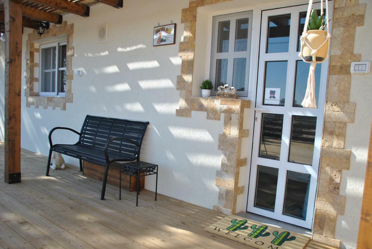 Marvin'S Place Arad Exterior photo